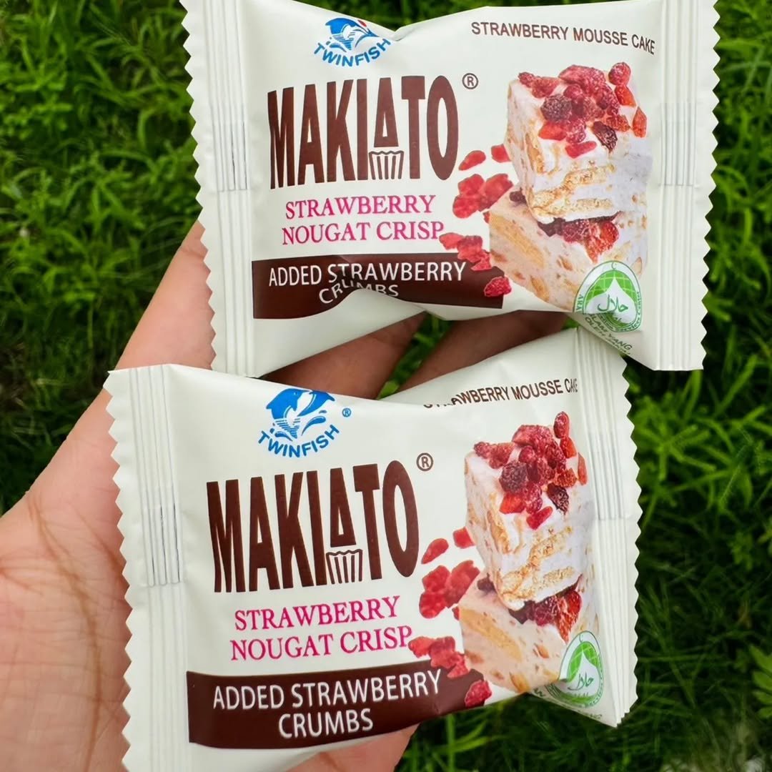 Twinfish Makiato Strawberry Nougat Crisp (150g) - Image 3